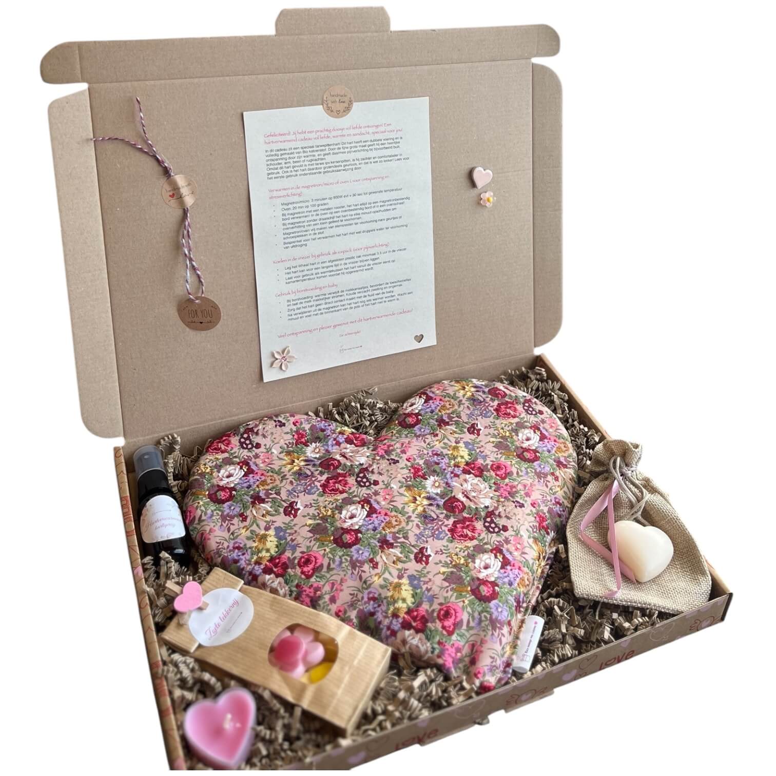 Een doosje vol liefde Bloemencollectie, roze hart met bloemen