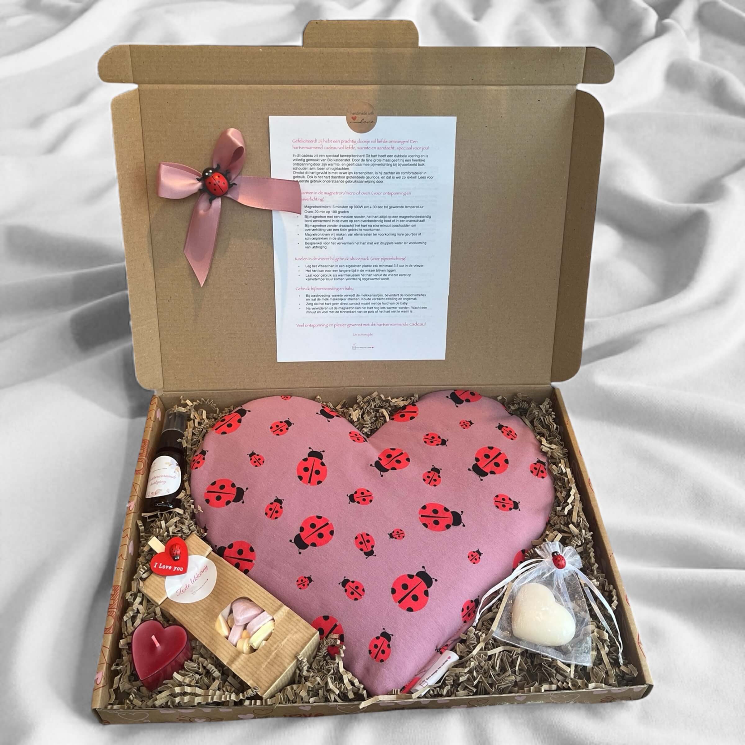 Handgemaakt hart Lievebeestje, Limited Edition brievenbuscadeau voor geluk, liefde en warmte