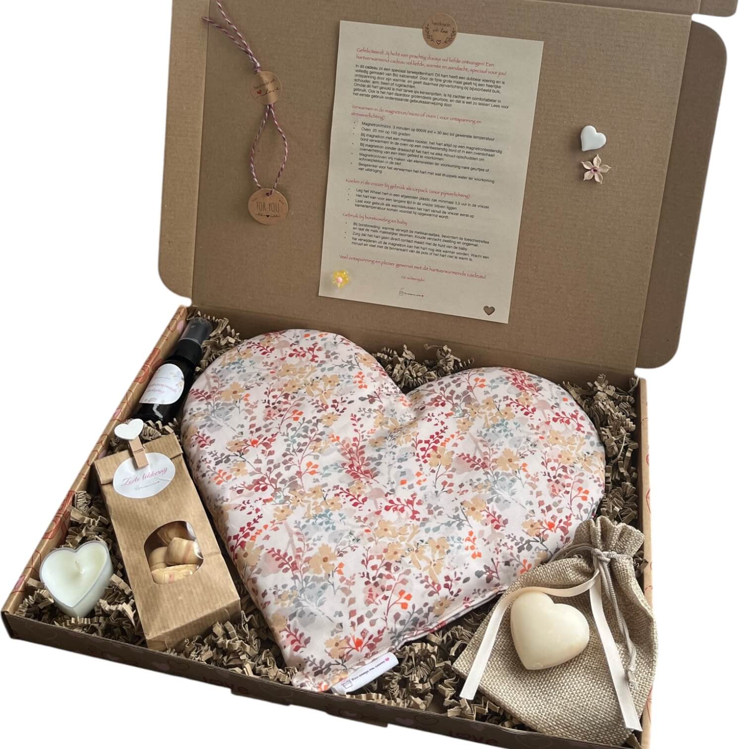 Liefdevol brievenbuscadeau met verwarmbaar hart in bloemenmotief. Liefdesrust