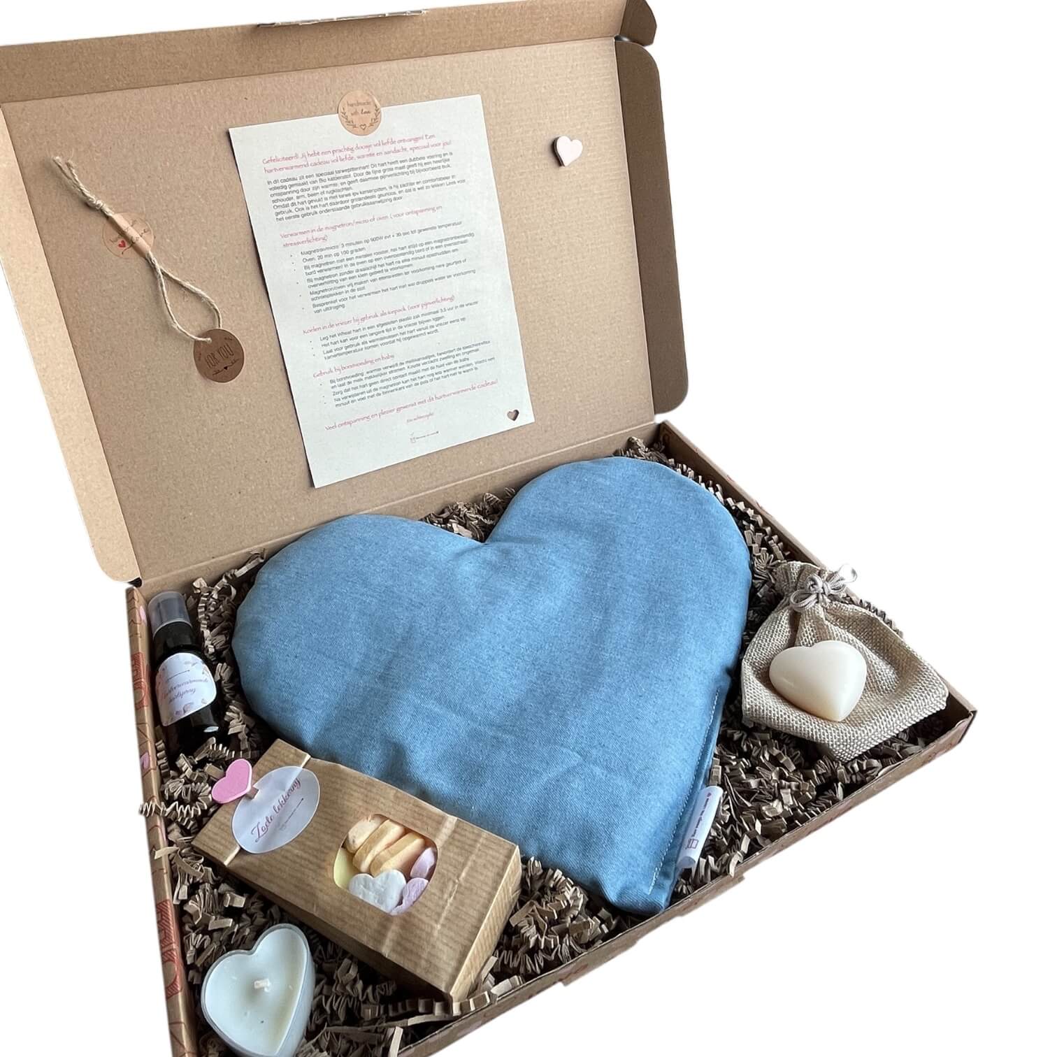 Handgemaakt verwarmbaar hart in Stoer Denim, uniek brievenbuscadeau