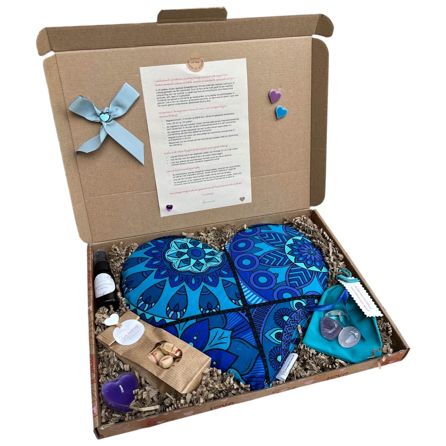 brievenbuscadeau met spiritueel tintje met de gouden driehoek edelstenen.